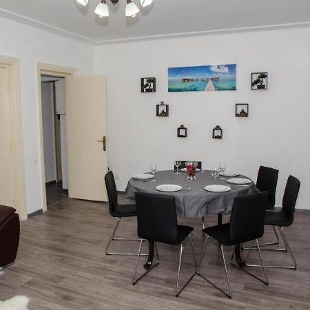 Four Rooms Apartment Central Bucharest Exterior photo